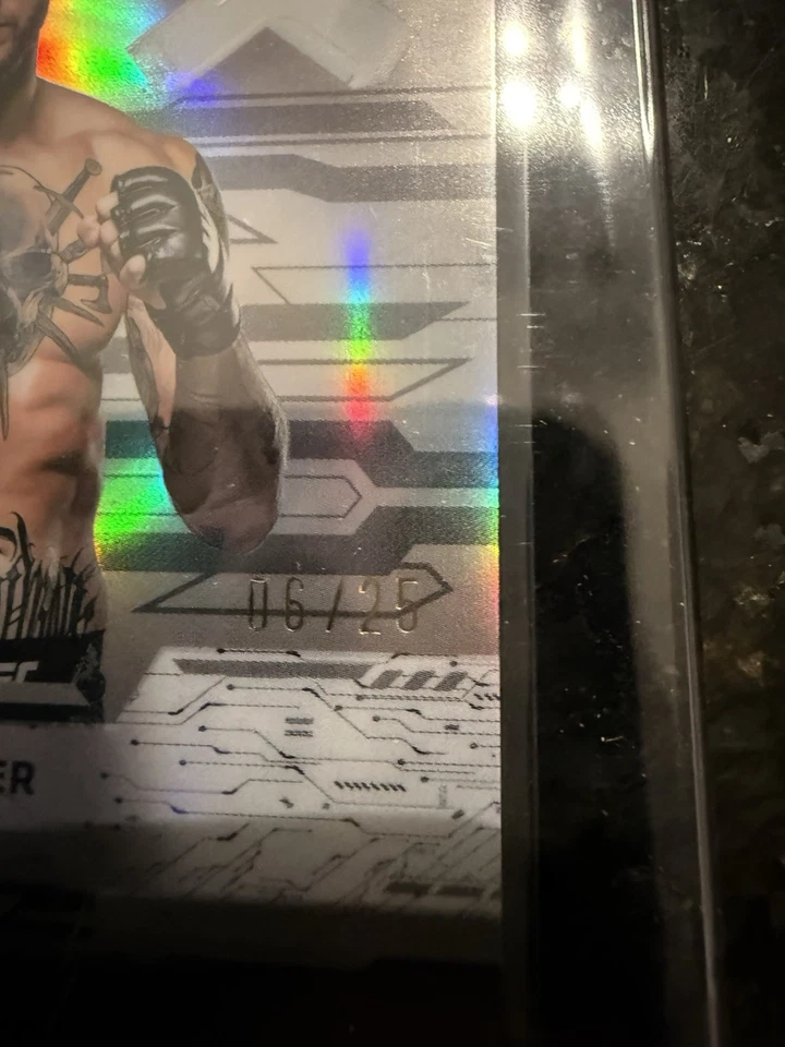 DAN HOOKER BLACK /25 UFC FINEST 2025 - Image 2 of 3