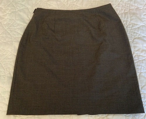 Amanda Smith Skirt Size 10 Black Tan Plaid Attractive Slimming Skirt Lined CLEAN - Picture 3 of 8