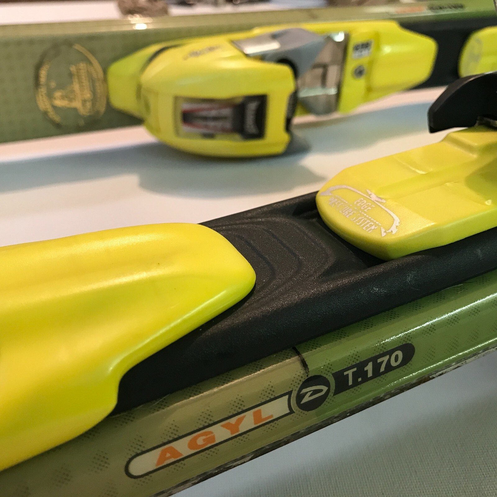 Dynastar Argyl Skis
