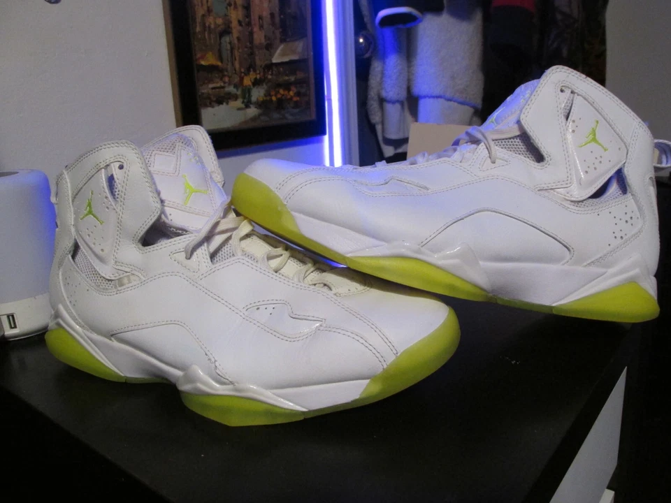 Talla 10.5 - Jordan True Flight White Volt Ice Foto 2 de 4