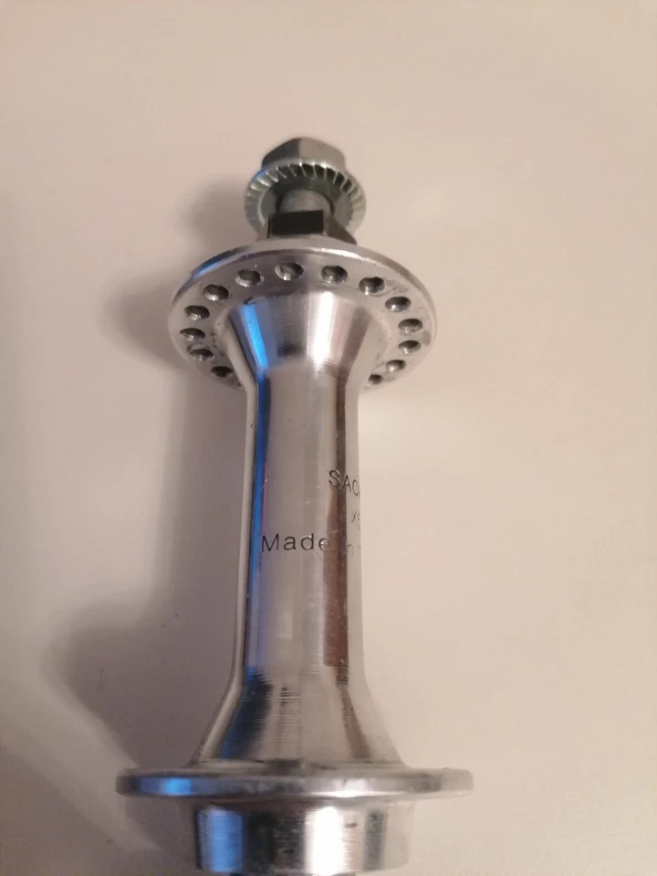 #290 Vintage Sachs X5 Hecho en Francia, 36 Agujeros Aleación Buje Delantero Atornillado, Usado Foto 2 de 4