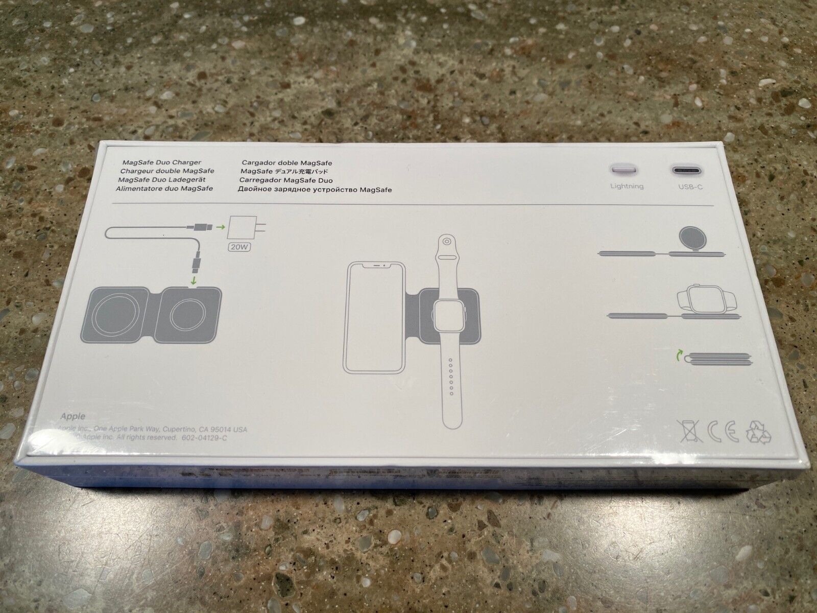 新着商品 Apple MHXF3AM/A MagSafeデュアル充電パッド MagSafe Duo