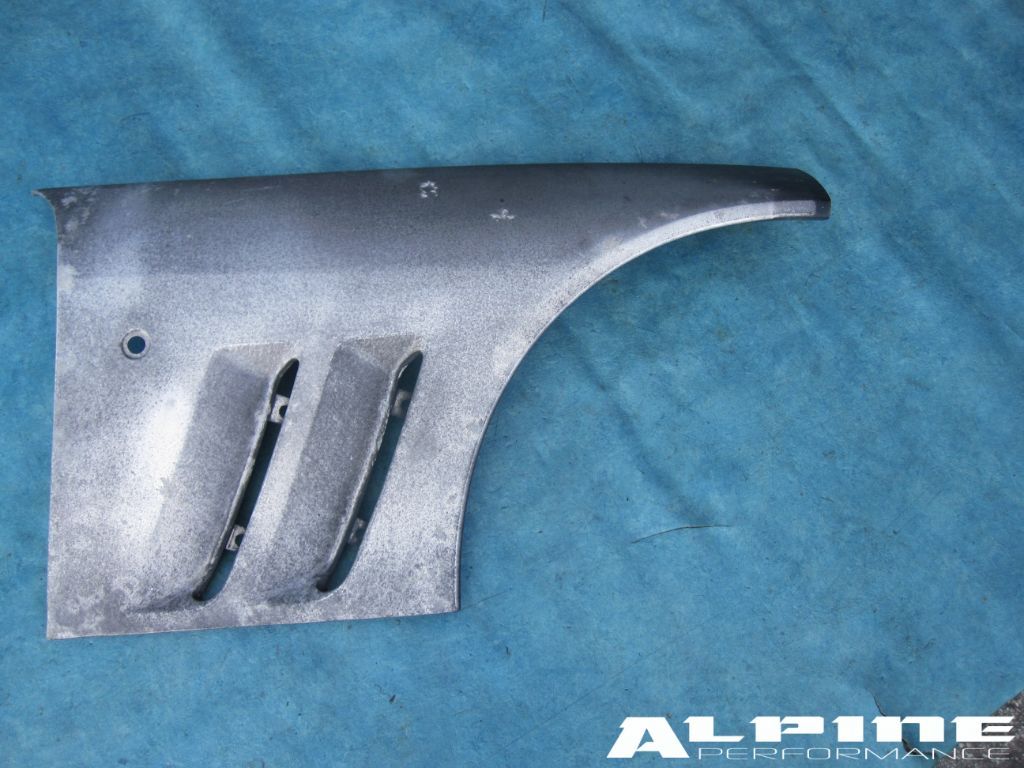 Ferrari 550 575 right fender section