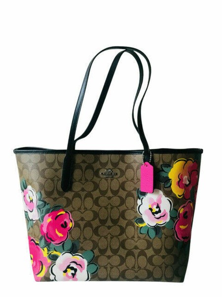 Coach City Women's Tote in Signature 