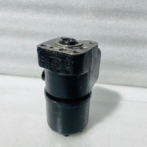 Danfoss OSPC-400 Hydraulic Steering Unit - Picture 3 of 9