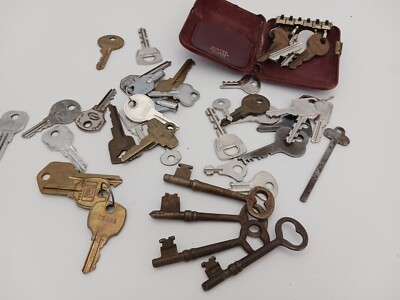 Key Lot of 40 Vintage Keys Skelton Various, Unique Designs Odd Shape key