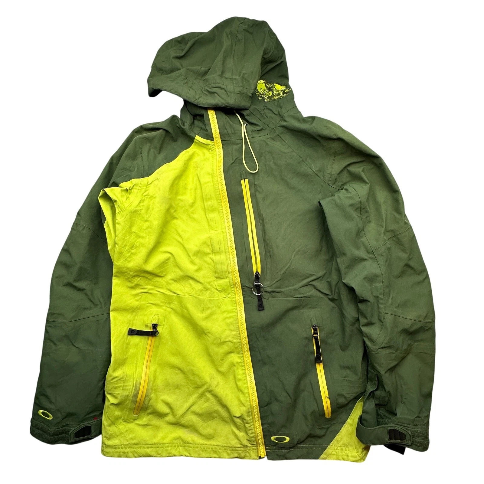Oakley Primed Skull Ski Snow Jacket Mens Small Anorak Fit Two Tone Green
Opens in a new window or ta