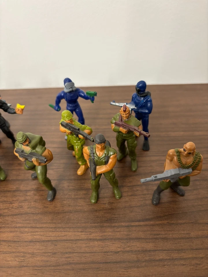 批量:15 件 复古美泰 GUTS 活动人偶:akido、frogmen、绿色贝雷帽等 — 第 2/4 张图片