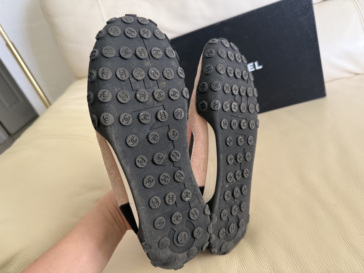 auth CHANEL pink and black with Chanel logo LOW TOP Sneakers Shoes