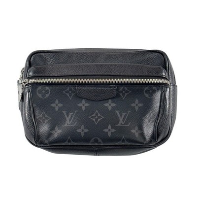 Louis Vuitton ノベルティブラックショルダーバッグ Louis Vuitton Monogram Eclipse Taigarama Outdoor Messenger Bag | eBay
