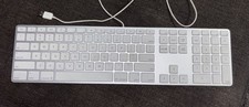Working Apple A1243 Wired USB Keyboard Fully Functional