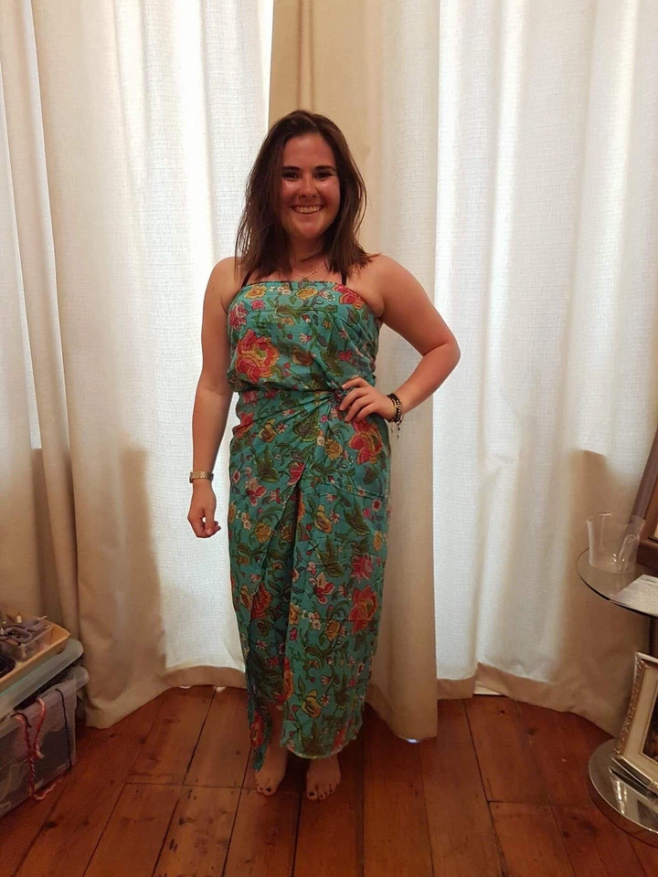 Large Cotton Print Sarong In Matching Bag. - Image 4 of 4