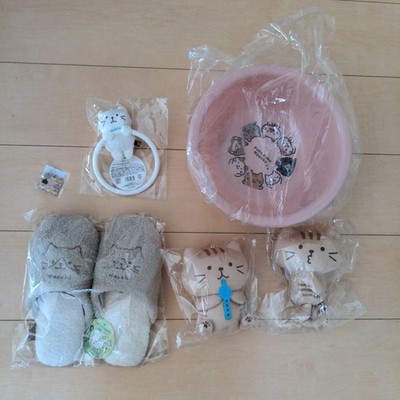 Hapins Fuku Fuku Nyanko Bucket, Slippers, Pin, Plush, Towel Hanger