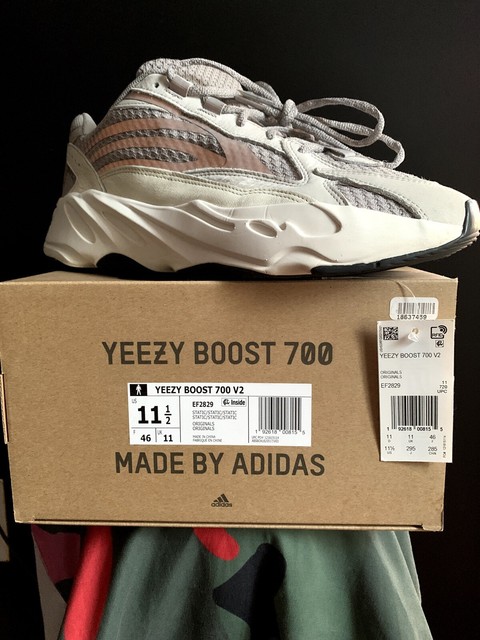 adidas 700 v2 static