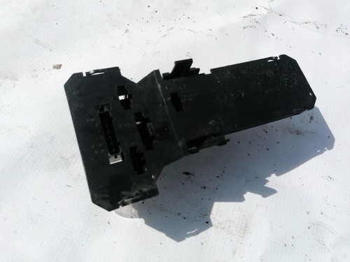 Volkswagen Passat 1999 Tailight Bulb Holder (Lamp Carrier) 3B99452 #1356293-31