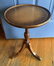 Vintage Mid-Century Round Wood 3-Leg Plant Stand / Side Table with Lower Shelf — listing 2