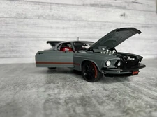 1:18 1969 Sidchrome Ford Mustang Mach 1 Custom