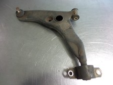 Triangle de suspension Mitsubishi CARISMA