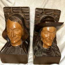 Podpórki na litery figurki wykonane z drewna rzeźbione Schwarzwald 1930/40 Vintage