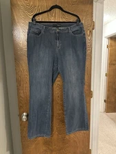 Venezia Women's Blue Jeans Size 20 Long