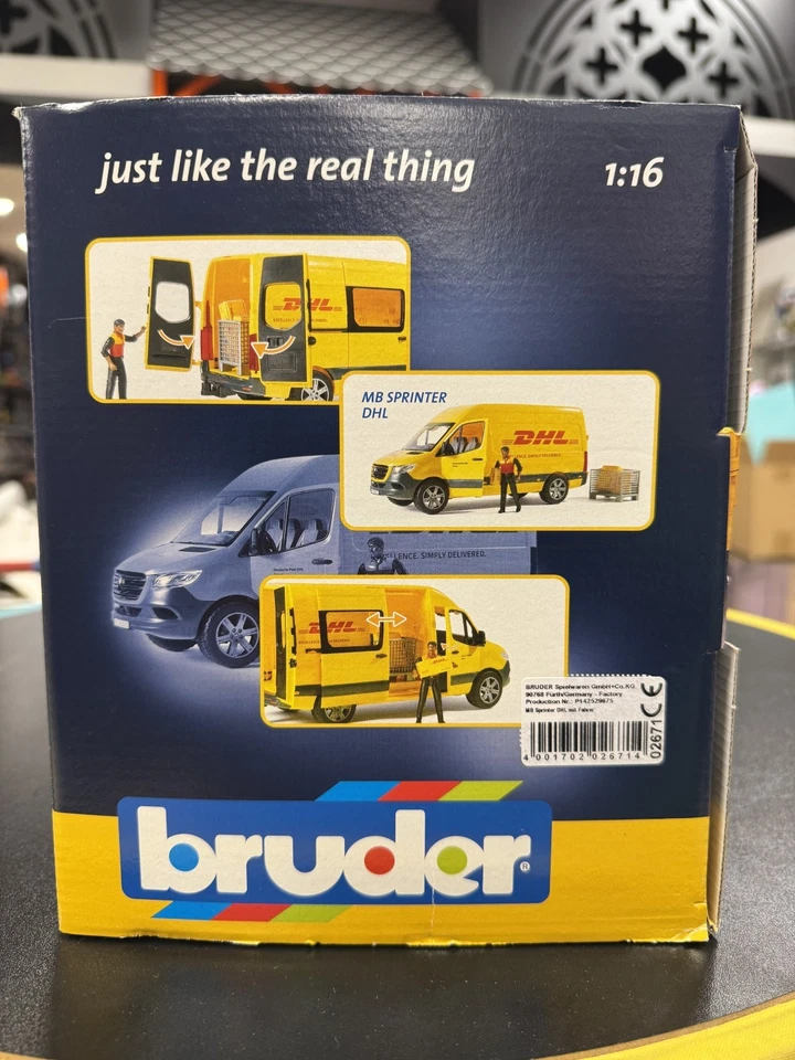 BRUDER 02671 - scala 1:16 - FURGONE DHL MB SPRINTER CON CORRIERE - NUOVO - Immagine 4 di 4