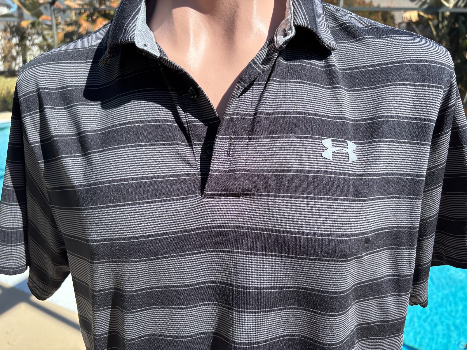 Under Armour Black Striped Golf Short Sleeve Polo Shirt Mens Loose Heat Gear L thumbnail 2