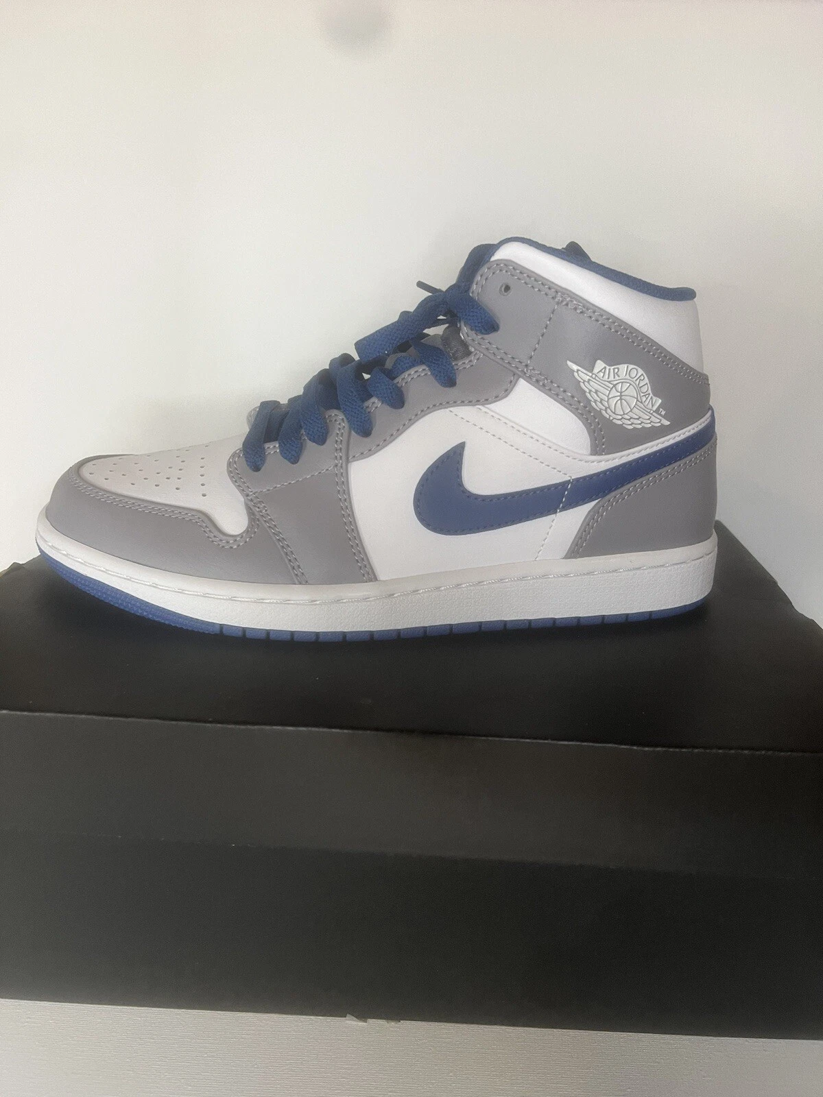 Sneakers Jordan 1 Mid True Blue Cement taglia 7 UK