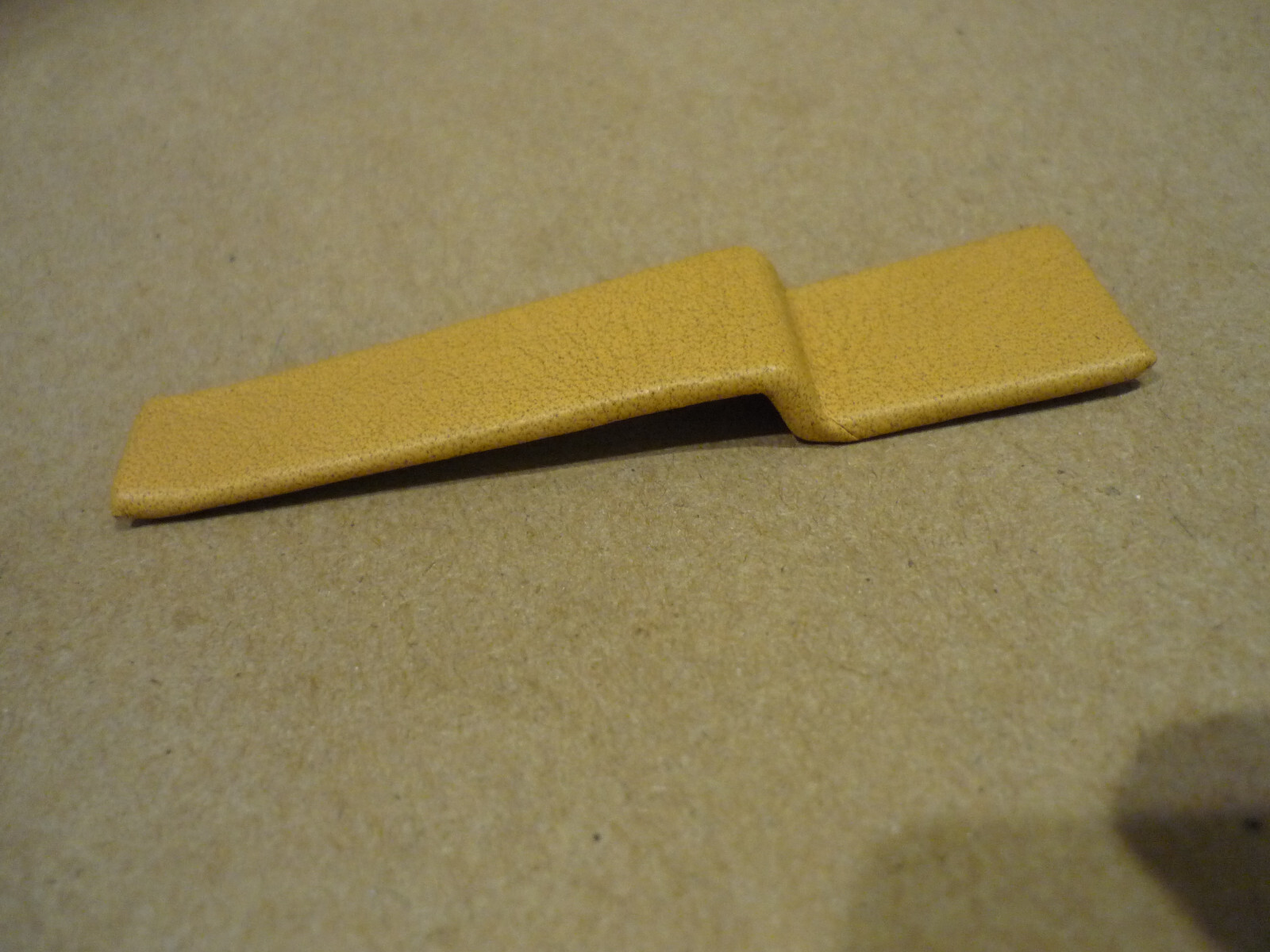 Ferrari Testarossa- Rear Pocket Support /Bracket - P/N  61519500
