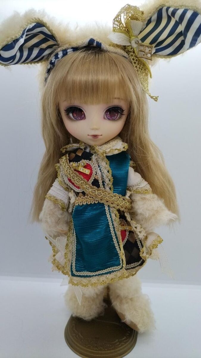 Pullip Classical White Rabbit P-085 Eyes are custom made Pullip Classical White Rabbit P-085 Eyes are custom made
