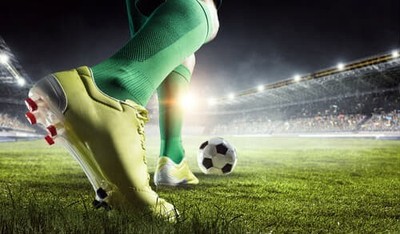 Verschiedene versiegelte Fußball-Sammelkarten-Packs {Beschreibung lesen für Informationen}