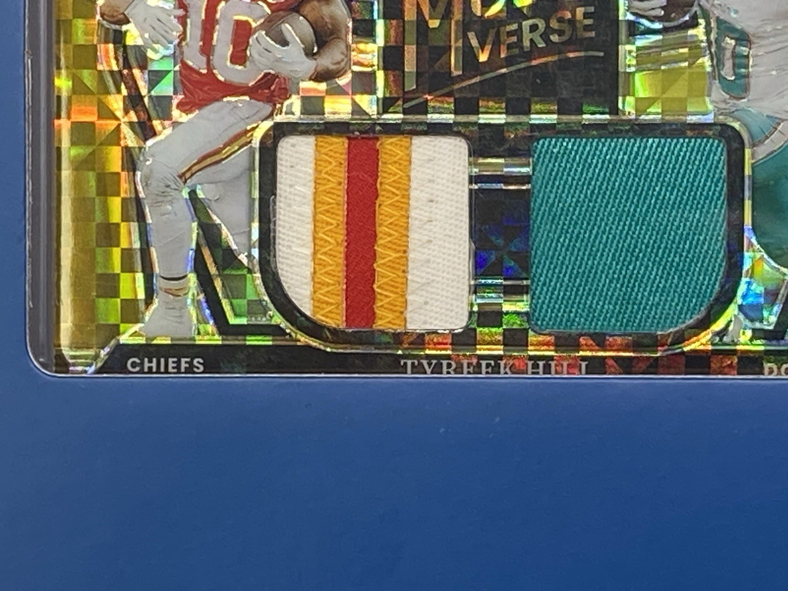 2023 Tyreek Hill Multiverse Dual Patch GOLD PRIZM #10/10 JSY# PSA 8 CHEETAH view 4