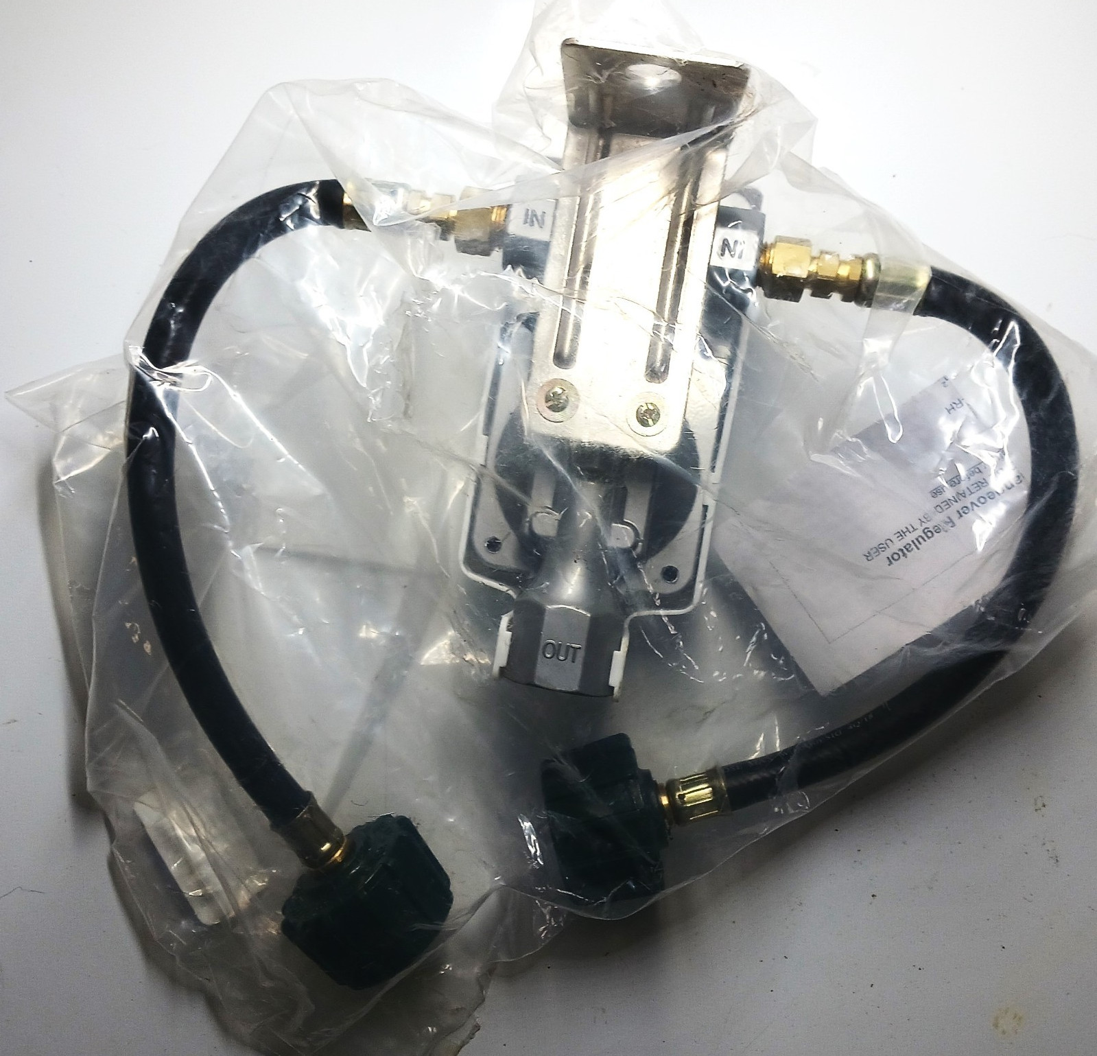 Flame King KT12ACR6 2 Stage Auto Change Propane Gas Regulator w/ 2  Pigtails NEW