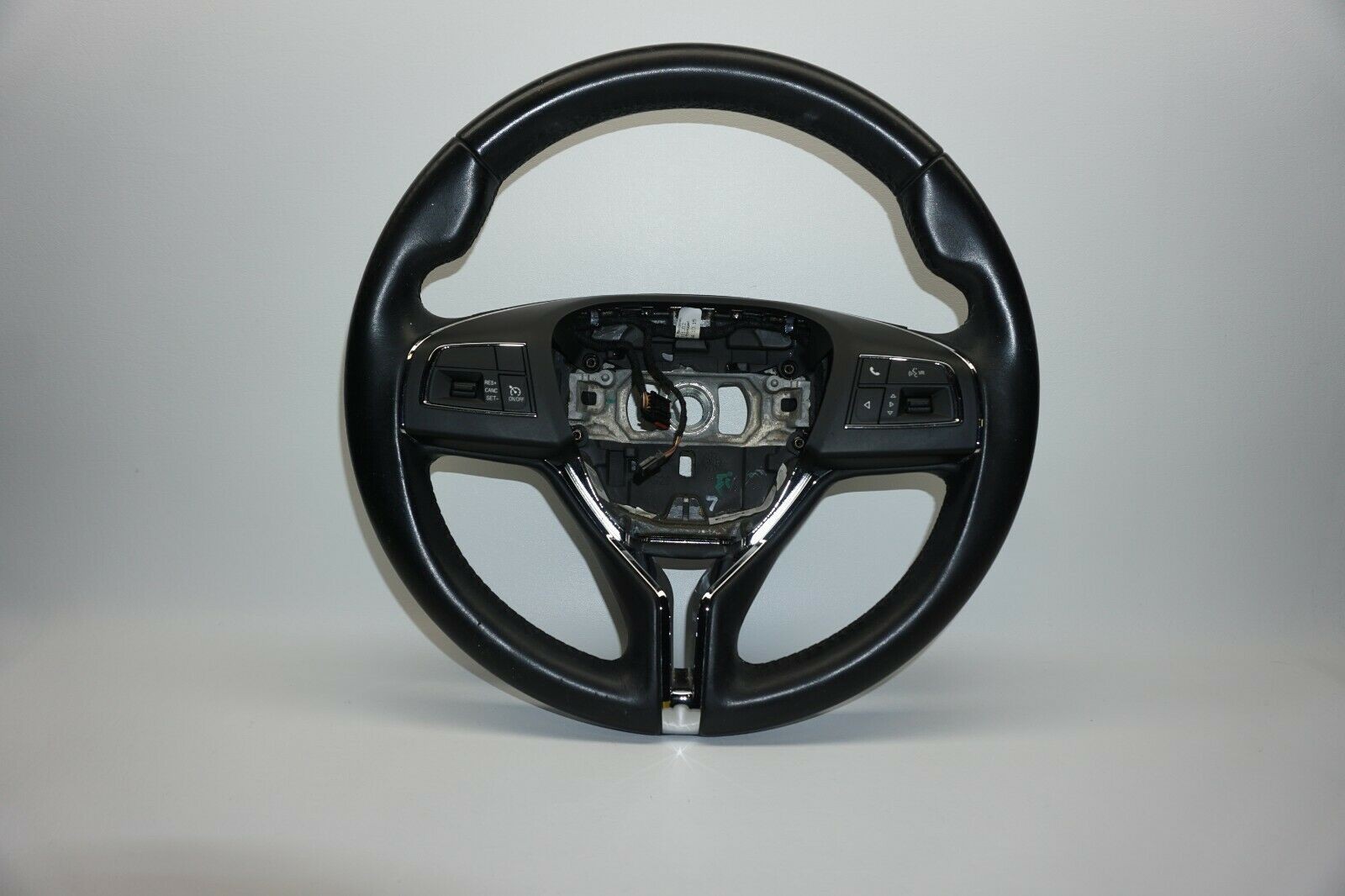 Maserati Ghibli 2014-2016 Steering wheel Black P/N 1033614