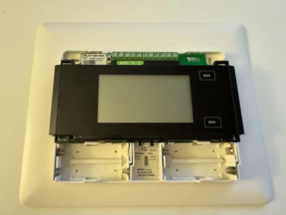 Z-Wave Radio Thermostat Control CT101  FCC ID Q08-CT101R1 Great Condition - Image 3 of 4