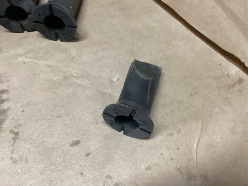 3542573C3 Duck Bill Drain Fitting With 5/8" Hole International