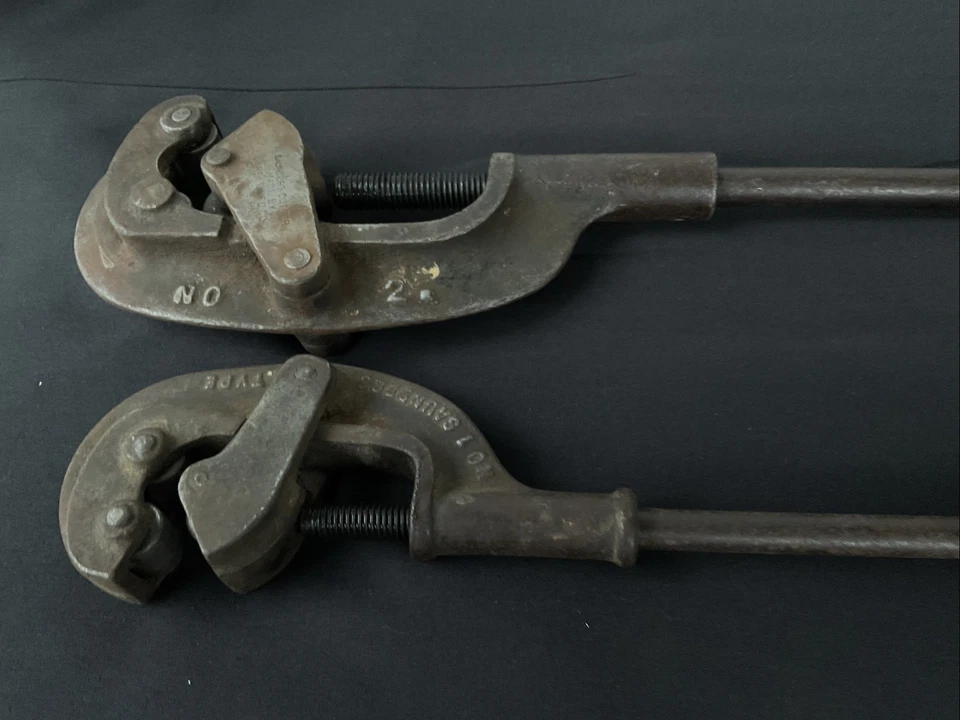 2 - Saunders NYE Tool Antique Pipe Cutter /Heavy Duty No.1 ,2 Type S USA Works!! - Image 2 of 4