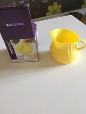 Mastrad Silicon Lemon Squeezer - Lemon Colour - New In Box