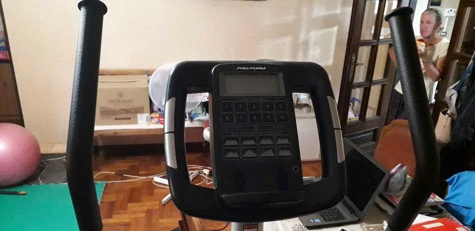 bici ellittica pro form 696 grigia oggetto quasi nuovo richiudibile 8 programmi - Immagine 2 di 4