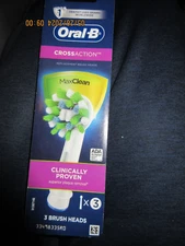 Oral-B Cross Action Max Clean Replacement 3-Brush Heads -New / Sealed