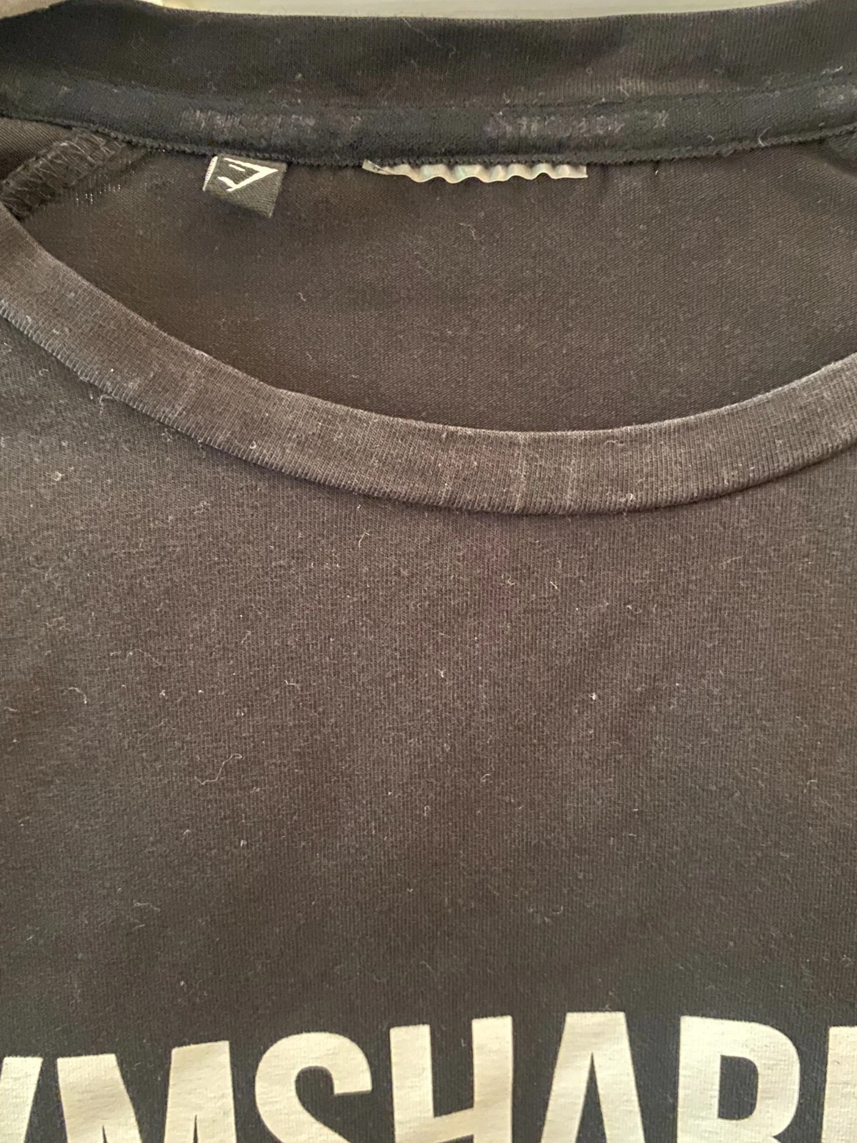 gymshark cropped logo raglan sleeve crew neck pullover shirt