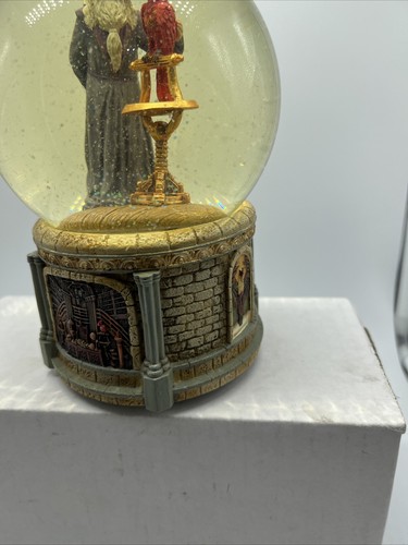 Harry Potter San Francisco Music Box Water Globe Dumbledore w Fawkes WORKS Read - Picture 3 of 9