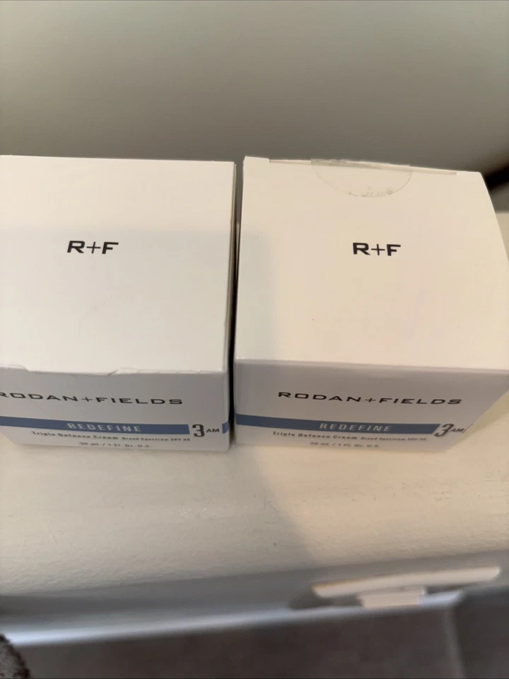 Crema Tratamiento Triple Defensa Rodan + Fields Redefine 3 - 30 ml Caducado FPS 30 Foto 3 de 4