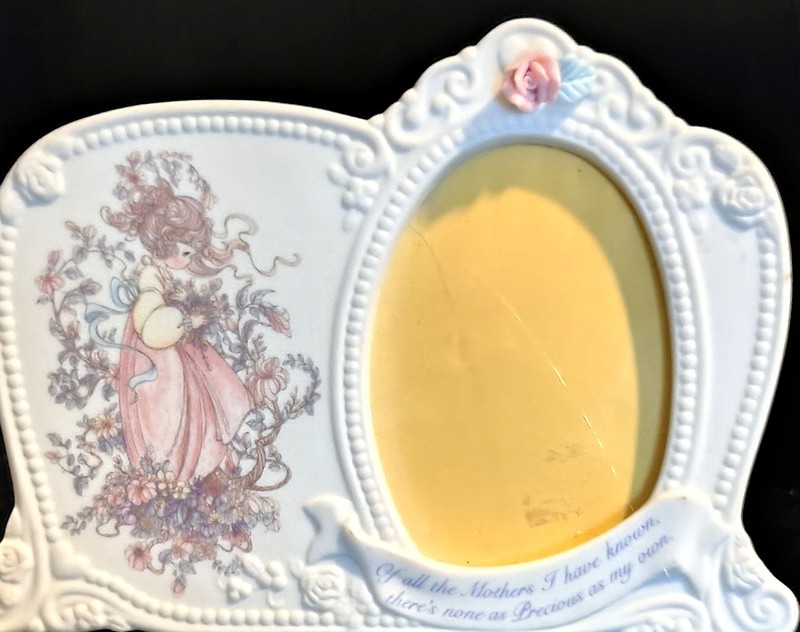 VTG PRECIOUS MOMENTS Mothers Day Porcelain Frame and Heart Jewelry Tray Set