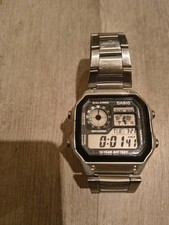 Casio-Digital-Uhr aus Edelstahl, für Herren (Wasserdicht bis 50 Meter) …
