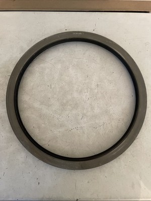 KOMATSU OIL SEAL PB4666 NEW CR PB 4666 NEW