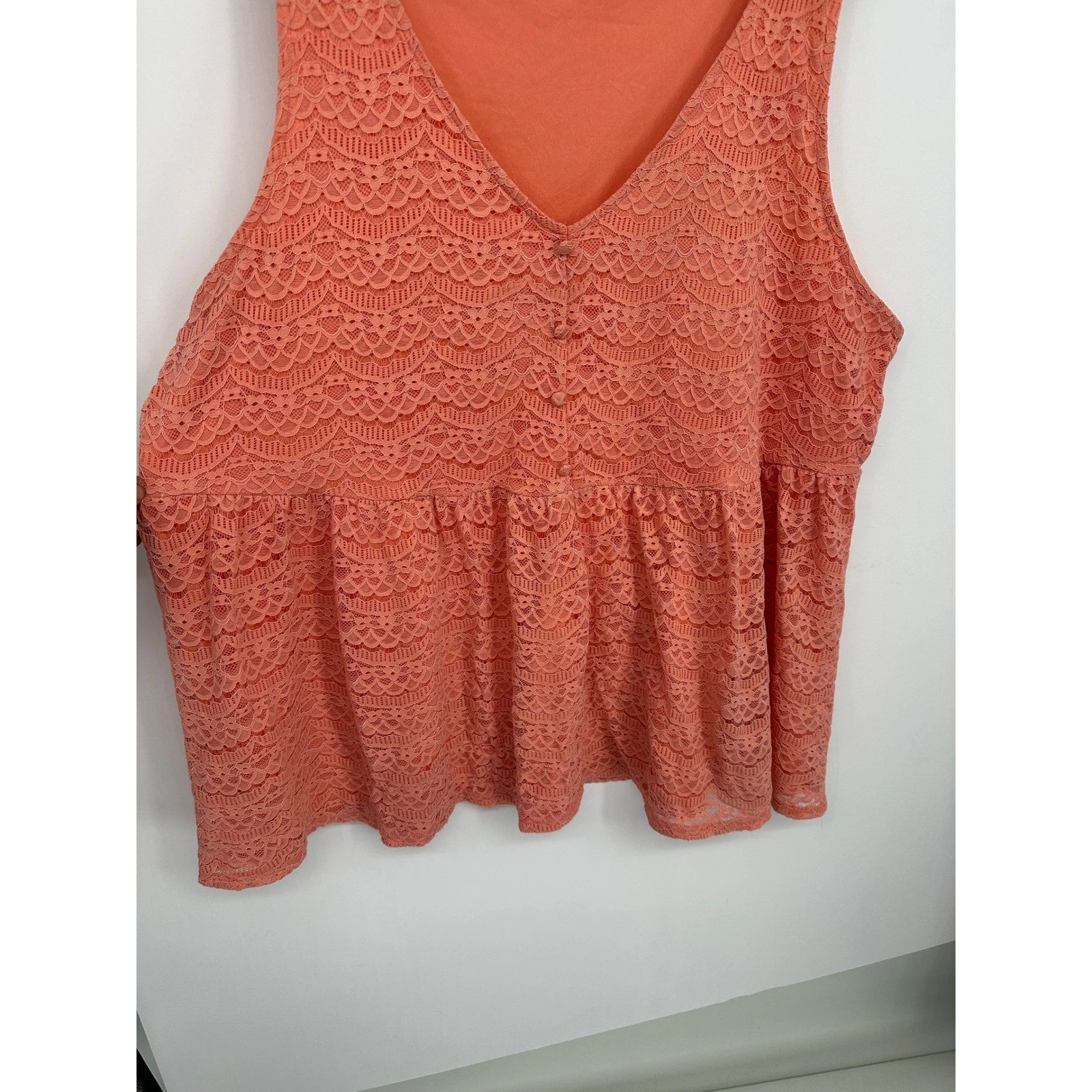 Torrid Coral Orange Lace Peplum Top Size 4 Sleeveless V-Neck Babydoll Boho - product detail image 4