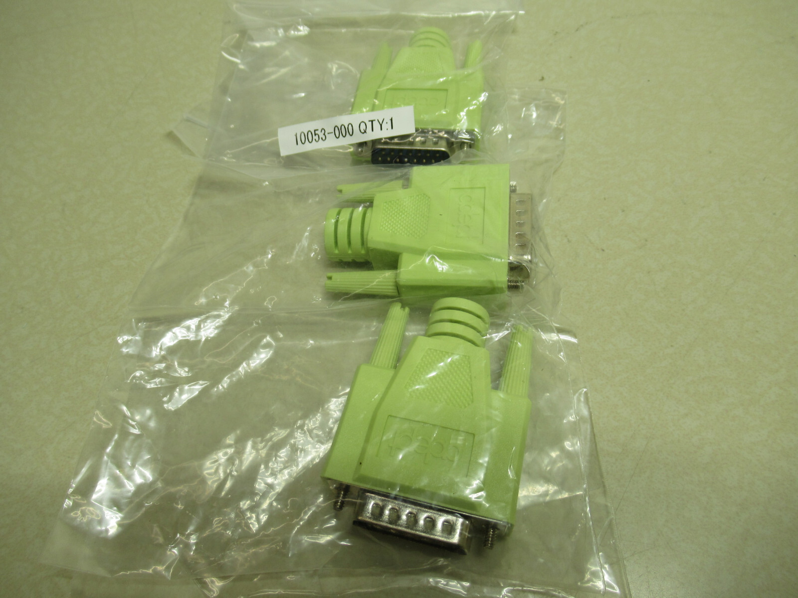 (1) Adept Omron 10053-000 Jumper Plug XFP - 15 Pin Male - NEW