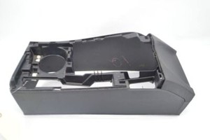 TOYOTA IQ (KGJ1_, NGJ1_) 1.0 Mittelkonsole Unterbau Verkleidung Becherhalter