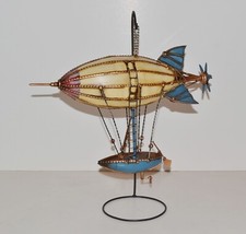 Modellflugzeug Oldtimer Zeppelin Luftschiff Modell auf Ständer Blech L 37 cm