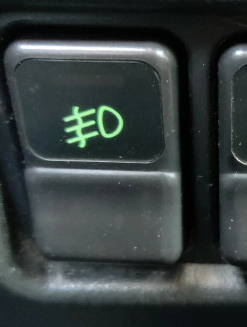 Interruptor de luz antiniebla Subaru Impreza 1993-2001 2,5 RS GM6 GC8 GF8 *probado-se enciende* Foto 4 de 4